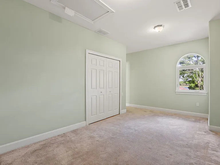 5554 Palm Lake Cir — Photo 57