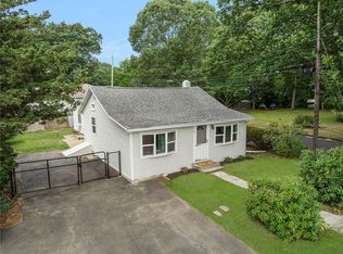 3 Sheffield St, Warwick, RI 02889