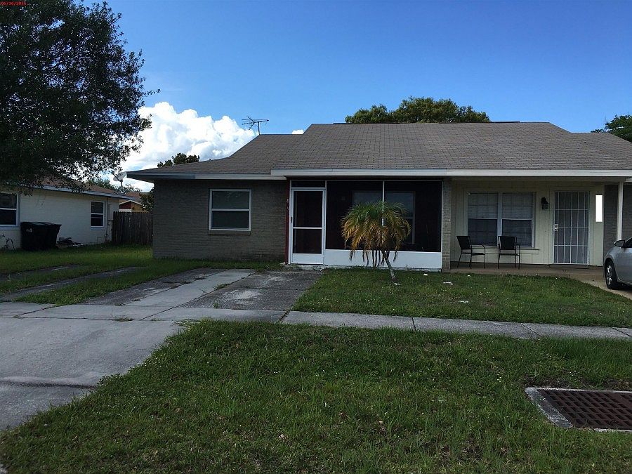 1st image of 8057 Parrot Dr