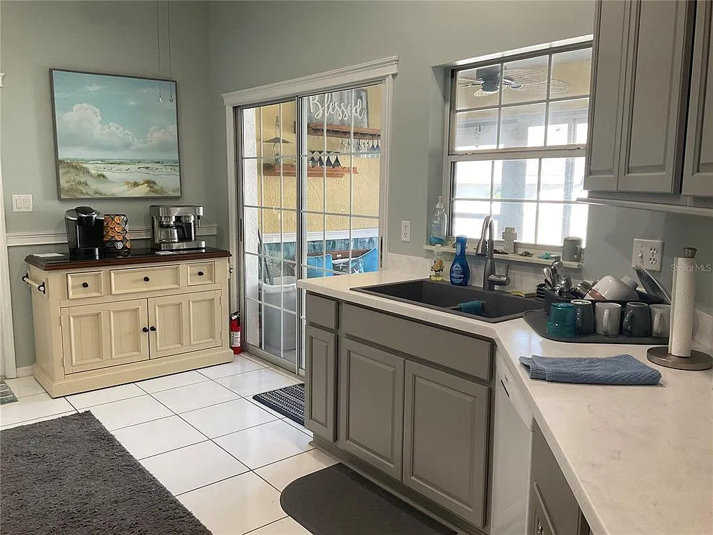 2 bed, 2.0 bath, 1462 sqft, $1,750 — Photo 4