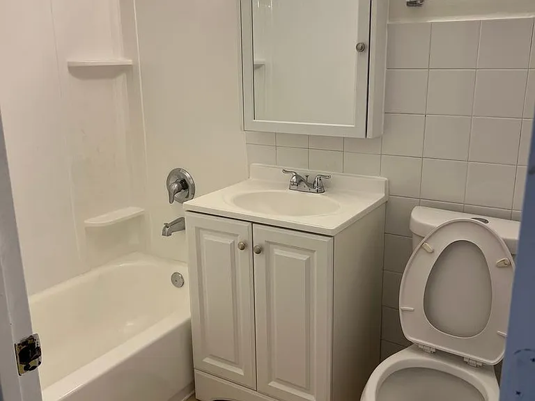 36 King Arthur Ct — Photo 6