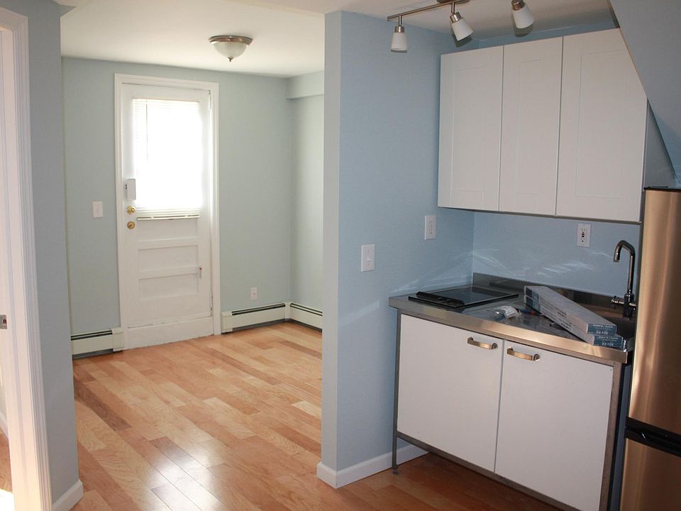 2nd image of 12 19th Ave
