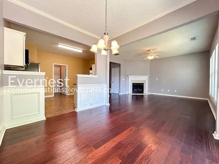 729 Mountain Laurel Dr — Photo 7