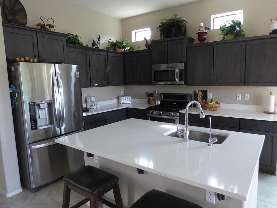 2nd image of 1740 N Trowbridge