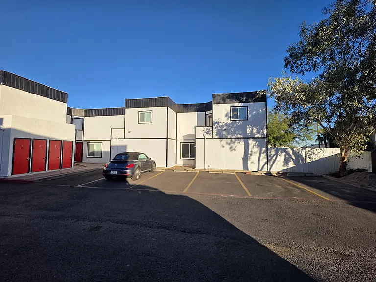 1749 E Pepper Cir #1 — Photo 3