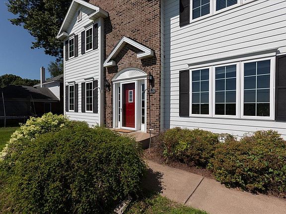 2nd image of 309 Red Cedar St