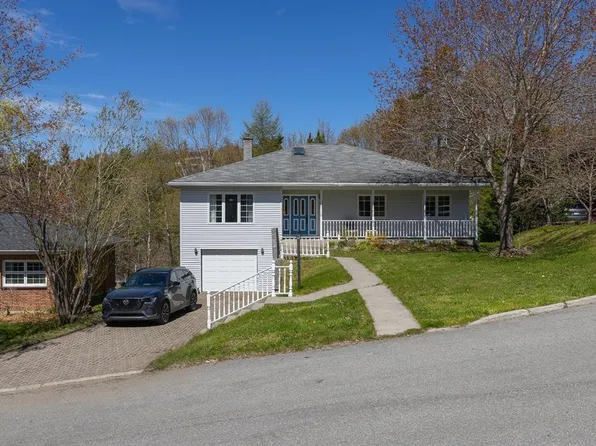 7 Viking Place, Corner Brook, NL A2H6K8