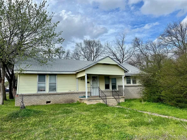 22 E Muskogee Ave, Sulphur, OK 73086