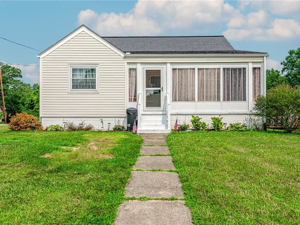 544 Old Waynesburg Rd, Carmichaels, PA 15320