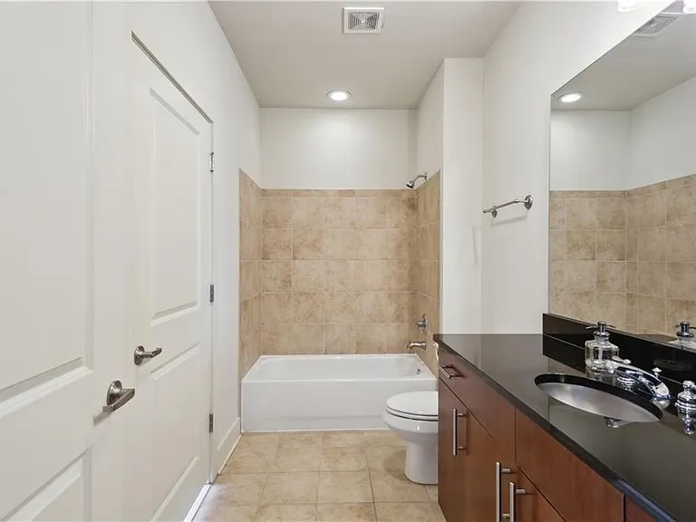 1261 Caroline St NE #223 — Photo 8
