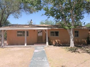 37 La Ladera Rd, Los Lunas, NM 87031