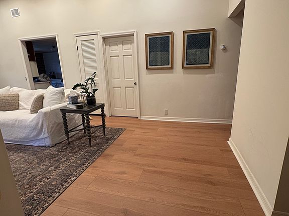 5th image of 11301 Young Rd