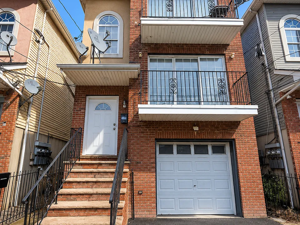 26 22nd St