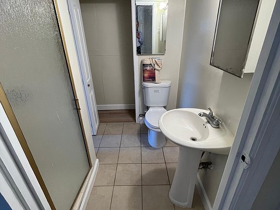 2nd image of 508 Sycamore Pl #1/2