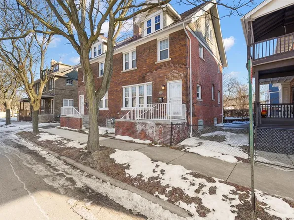 8214 Brush St, Detroit, MI 48202