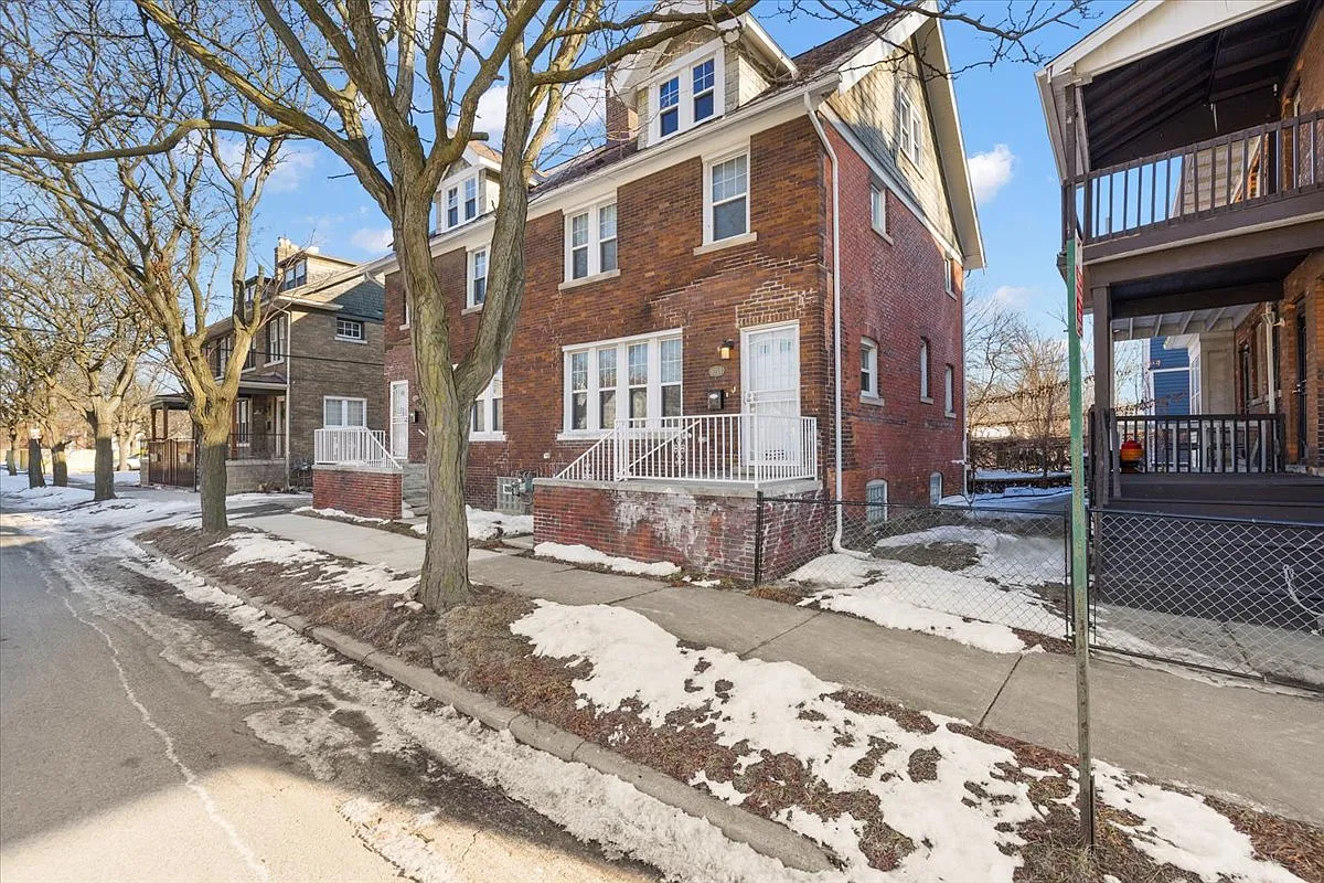 8214 Brush St photo 1