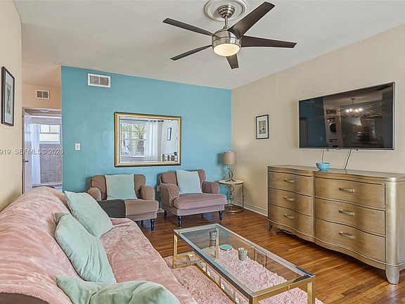 3rd image of 915 8th St APT 102
