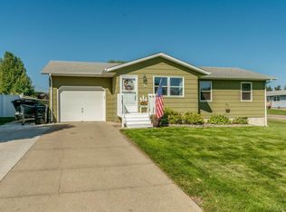 1 Gibbons Dr, Bismarck, ND 58504