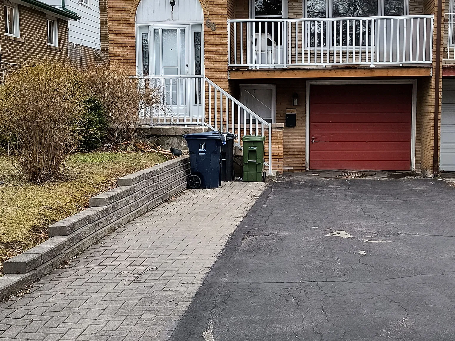 4 bed, $2,900 — Photo 1