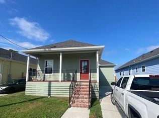8409 Curran Rd, New Orleans, LA 70127