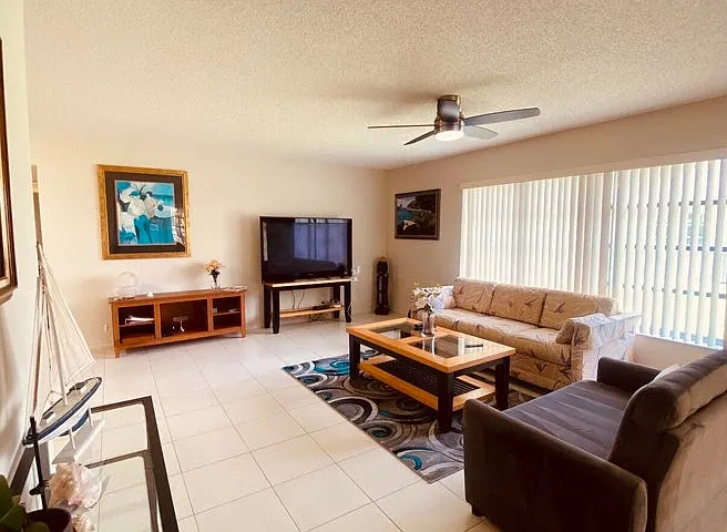 2 bed, 1186 sqft, $2,500 — Photo 3