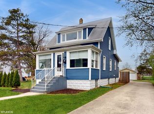 666 Greenview Ave, Des Plaines, IL 60016