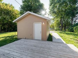 1457 N Texas Ave, Springfield, MO 65802