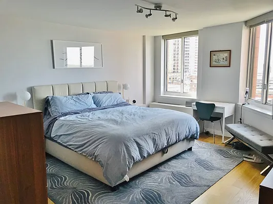 Rented by Battery Park Realty | media 31