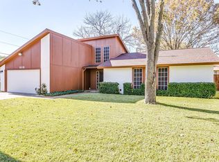 1016 Hill Top Pass, Benbrook, TX 76126