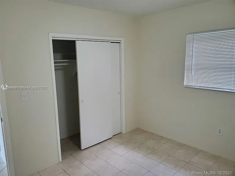 1630 NE 157th Ter — Photo 14