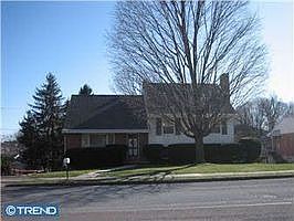 Home for Sale in Reading, Pennsylvania $187,000