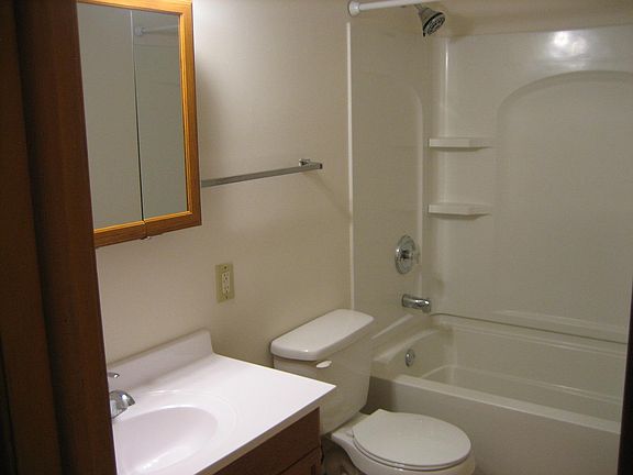 4th image of 6-1634 C St #6