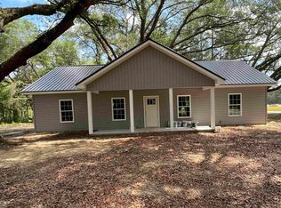 3000 Lindsey Dr, Claxton, GA 30417