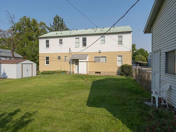 3rd image of 221 Barth Ave