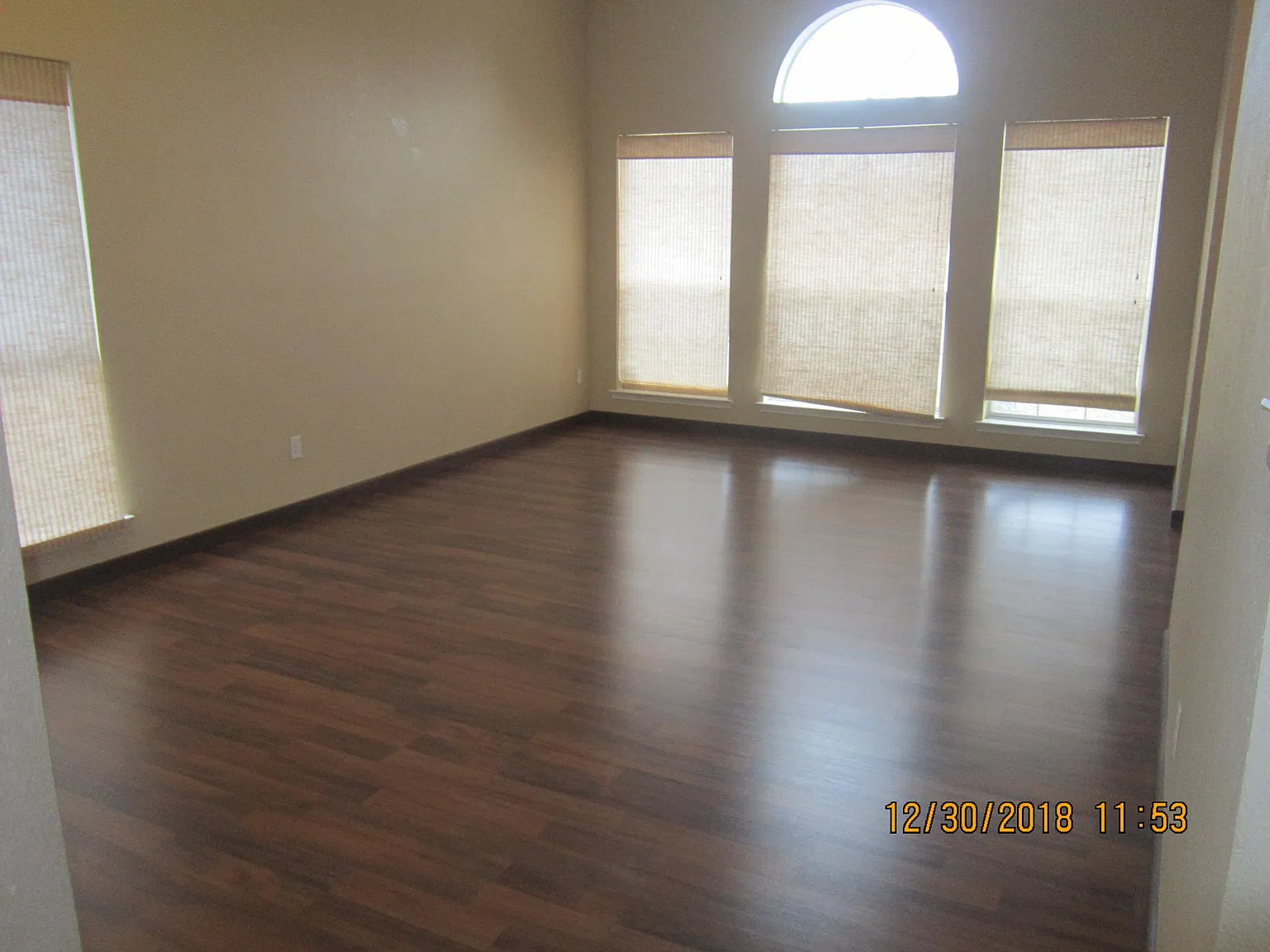 3 bed, 1850 sqft, $2,100 — Photo 4