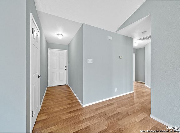 2nd image of 421 Margo St