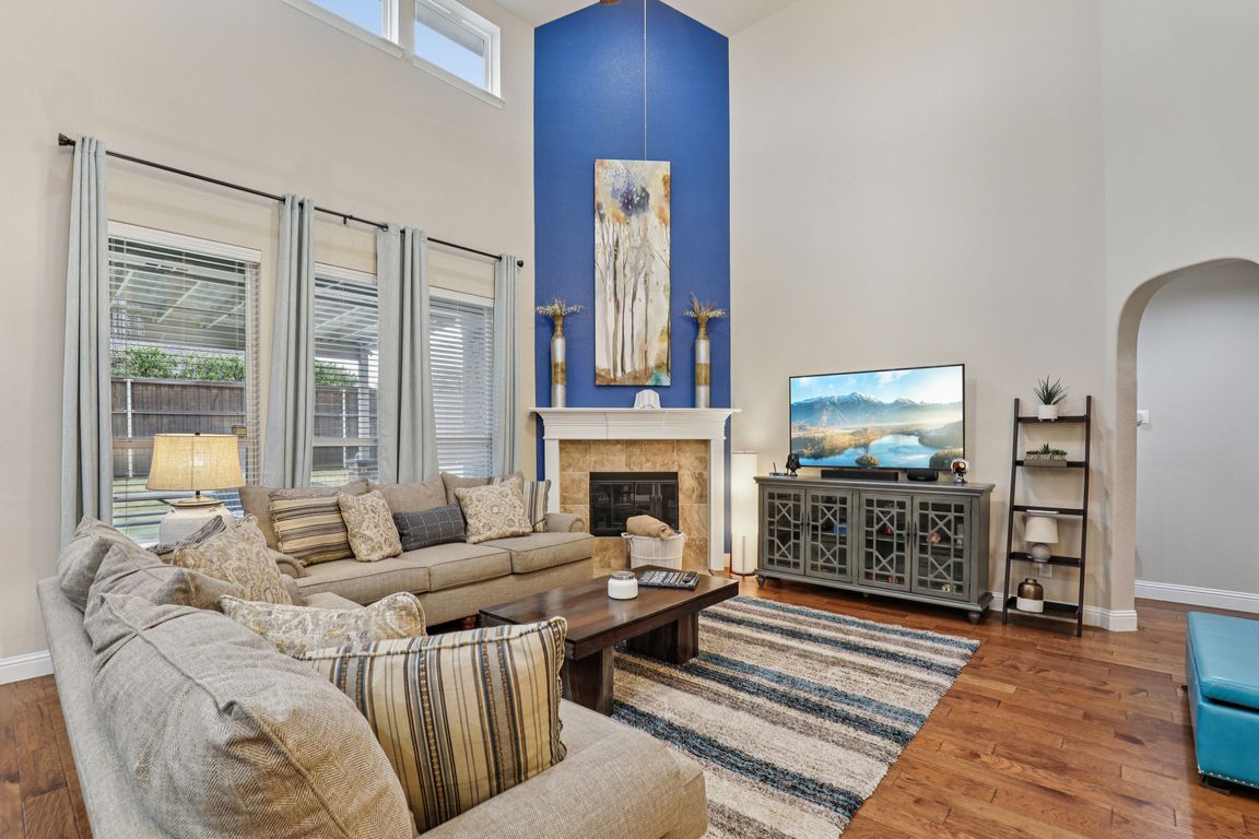 next background image