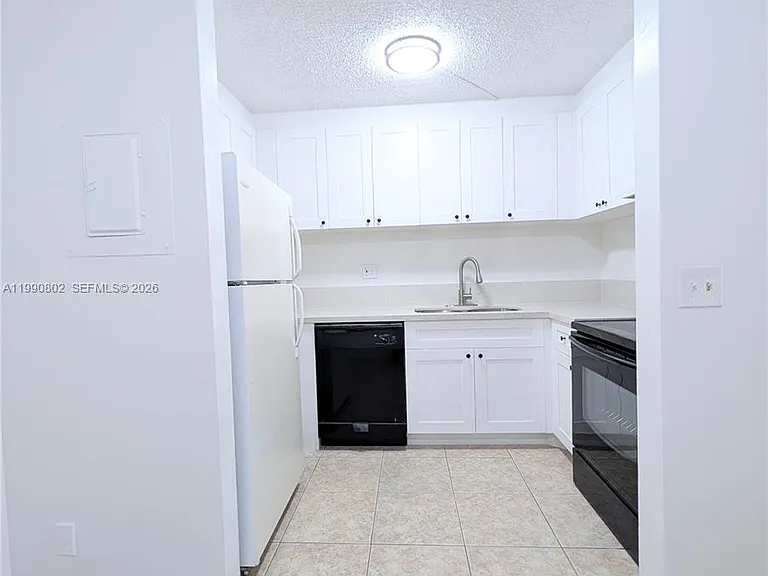 11394 Royal Palm Blvd #11394 — Photo 39