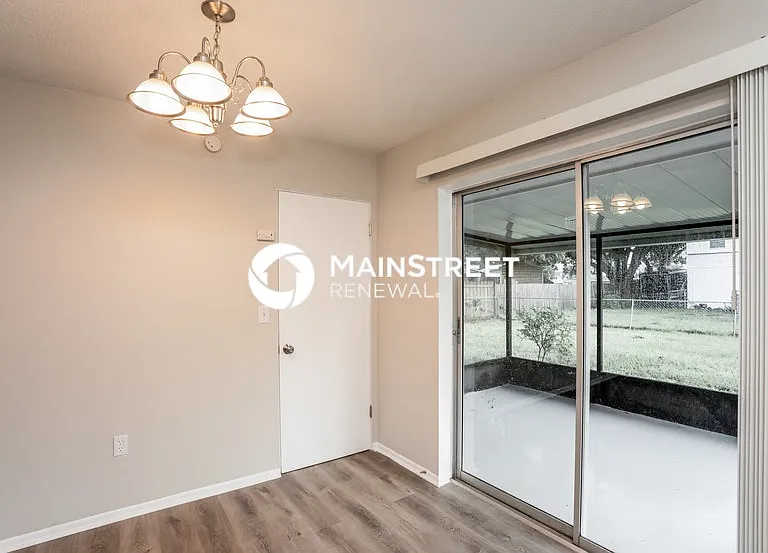 328 52nd St W — Photo 10