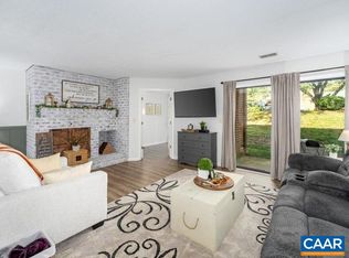 136 Green Turtle Ln APT 3, Charlottesville, VA 22901