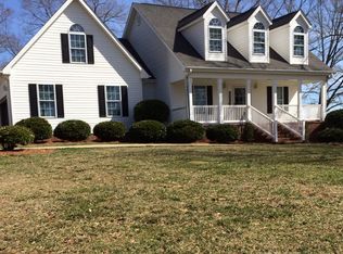 220 Old Batson Rd, Taylors, SC 29687