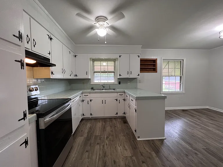 2398 Turkey Creek Rd — Photo 5