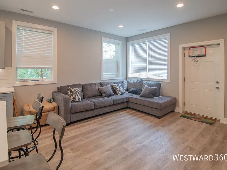 2448 N Albany Ave #2S — Photo 2