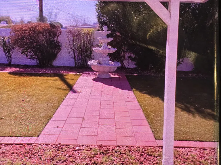 E Sylvia St — Photo 9