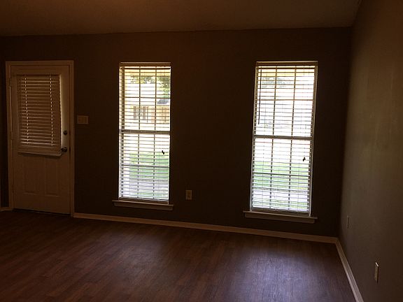 3rd image of 3370 Carroll Dr