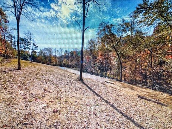 5th image of 2241 Karen Ln