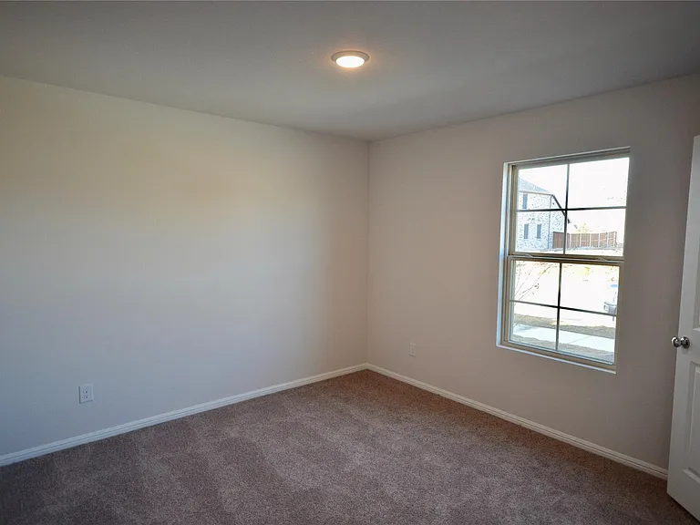 6122 Heron Dr — Photo 12