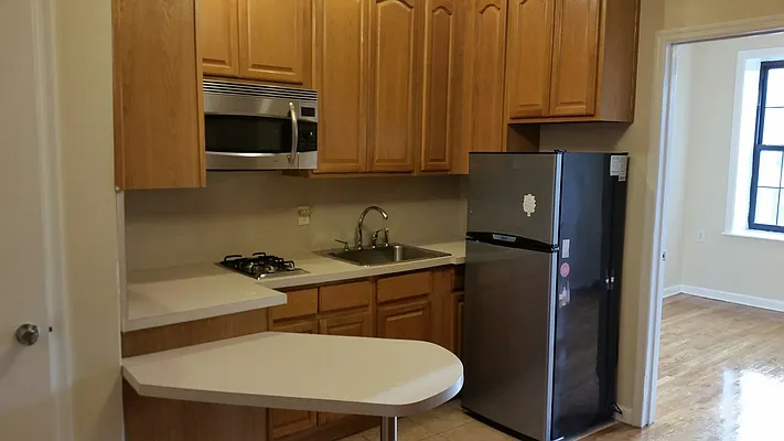 Rented by Lang Realty LLC | media 32