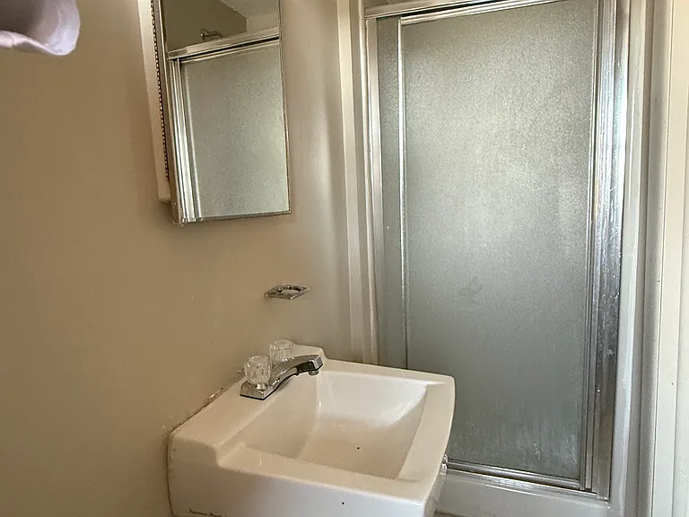 642 Main St #2 — Photo 14