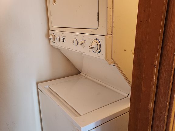 Stackable washer & dryer in unit!